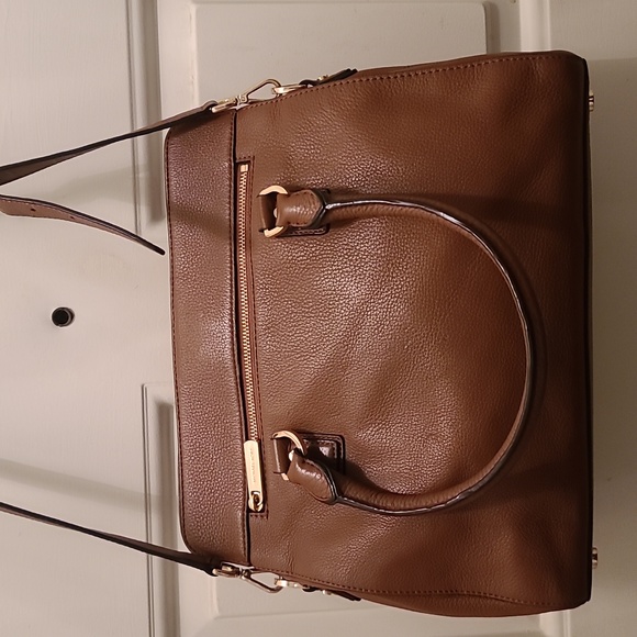 47. Michael Kors Astrid Handbag - Picture 5 of 15